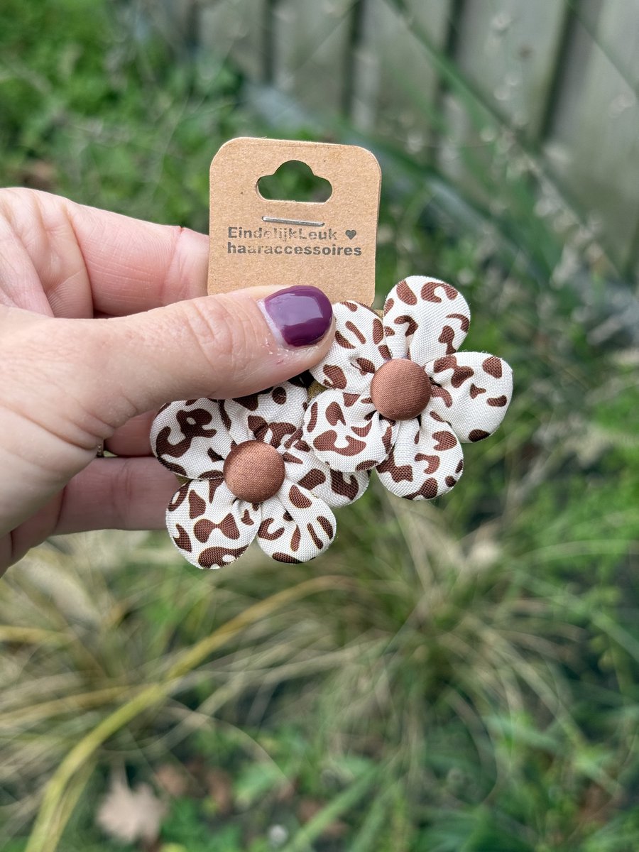 Schattige haarelastiekjes bloem - Panter bloem - Vrolijk - Haarelastiekjes - Elastiekjes voor meisjes - Haaraccessoires - Haaraccessoires voor meisjes - Mooie haarelastiekjes meisje - Cadeautje meisje - Setje van 2 elastiekjes
