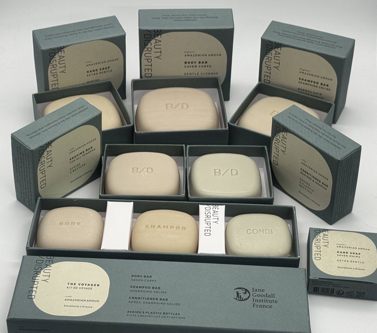 Beauty Disrupted - 9 BAR's Giftset - Shampoo, Conditioner, Body bar, Handzeep, Shaving Bar, Voyager Travel set en een klein handzeepje - Amazonian Amour