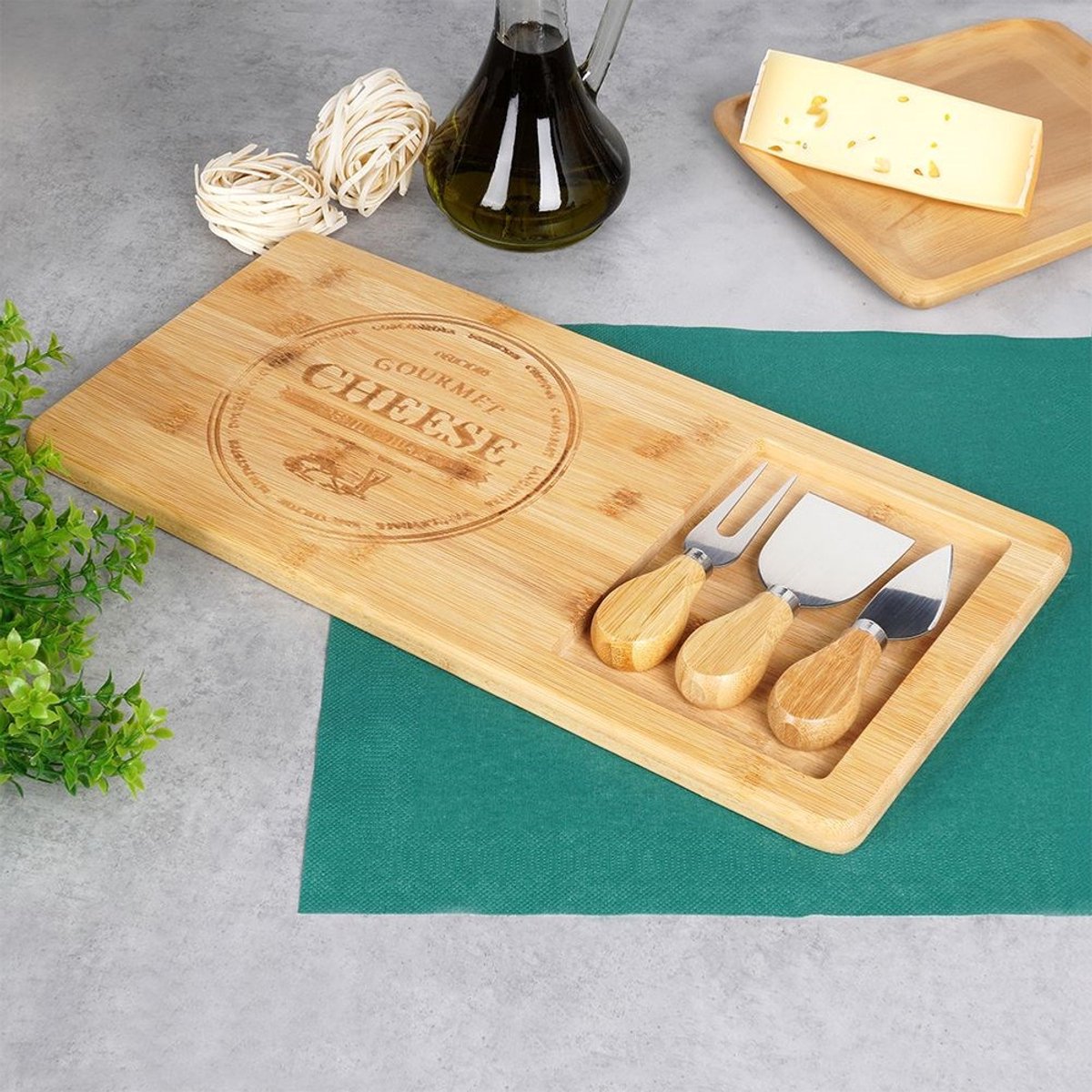 TakeTokio Bamboe Kaasplank met 4 Messen — cadeau in Kookcadeaus - foto 2