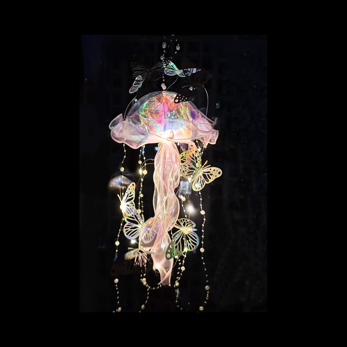 QTTVBTNA – 1 Stuks Hangende Kwallen Decoratie – DIY Zwevende Kwallen Lantaarns – Creatieve Feestdecoratie – Lichtgewicht & Draagbaar – Zelf te Maken voor Verjaardag, Kerst en Party Styling – Sfeervol – Roze
