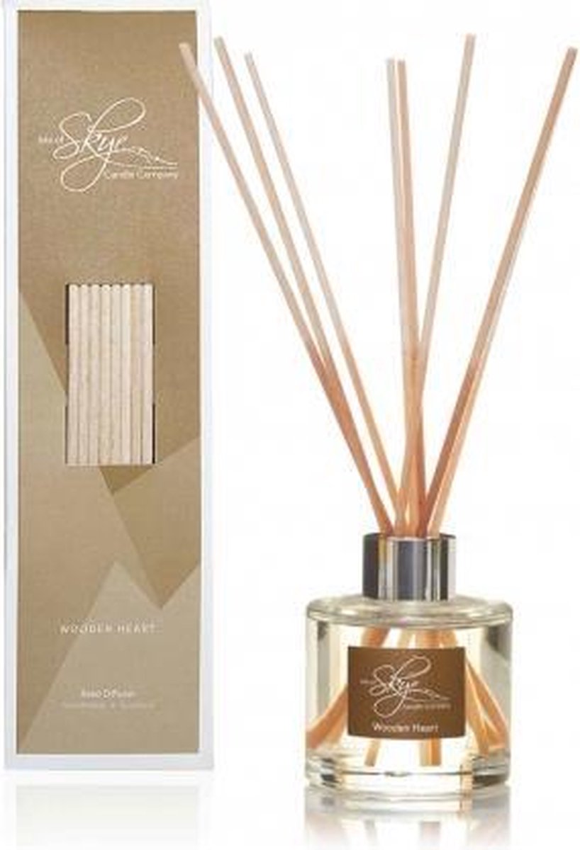 Reed Diffuser Wooden Heart - 12 weken - Isle of Skye Candle