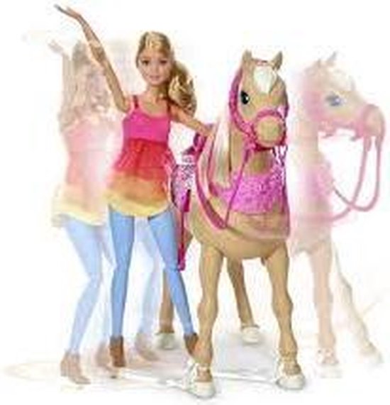 Rondsel Omgaan geur Barbie en haar dansende paard | bol.com