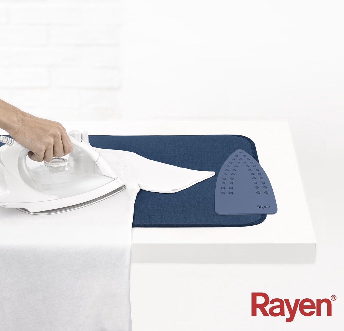 Rayen luxe Strijkdeken met silicone onderzetter - 90 x 55 cm