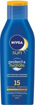 NIVEA SUN Verzorgende Zonnebrandcrème -  SPF 15 - 200 ml