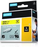 Verpakking DYMO Rhino Heat-Shrink Tube labels, 19 mm x 1,5 m, zwarte tekst op gele achtergrond. Man gebruikt een labelprinter.