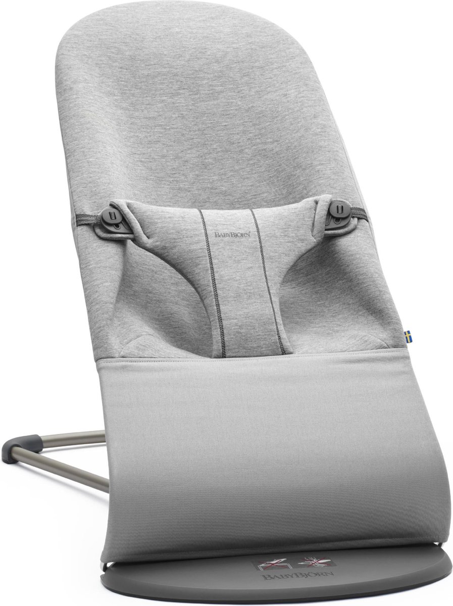 Goedkoopste BabyBjörn Wipstoel Bliss Bundle - 3D Jersey - Lichtgrijs incl Speelboog Knuffelvriendjes