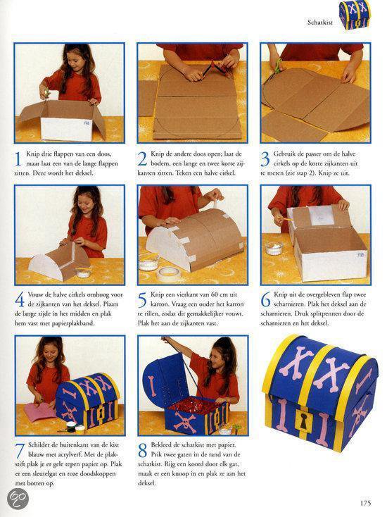 Stapsgewijze instructies voor het maken van een schatkist van karton, met een meisje die de kist versiert met blauw en geel papier.