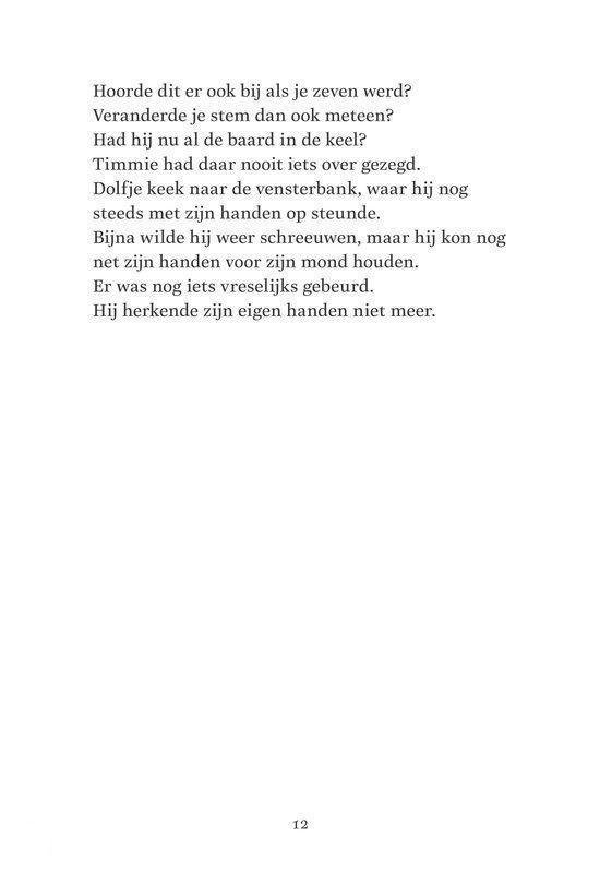 Une page du livre pour enfants "Dolfje Weerwolfje", avec du texte sur un garçon qui ne reconnaît plus ses mains.