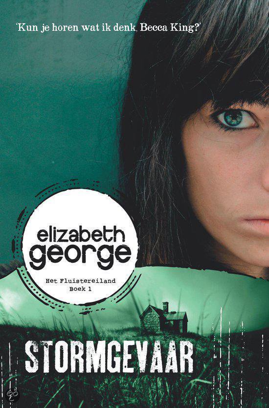 Close-up van een vrouw met donker haar en blauwe ogen, met de titel 'Stormgevaar' en de naam Elizabeth George.