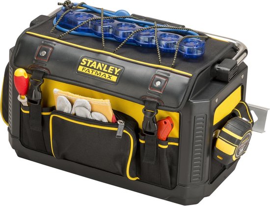 Zwarte en gele STANLEY FatMax gereedschapstas met gereedschap, meetlint en waterpas.