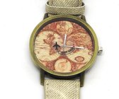 Horloge met wereldkaart en vliegtuig wit vintage