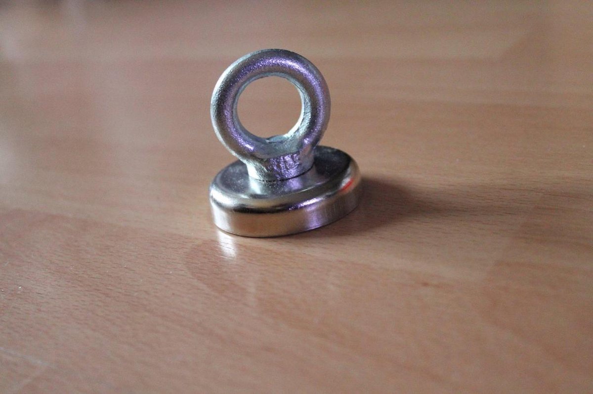 Neodymium Vismagneet 85 kg trekkracht | Een klassieker | Nu met gratis touw | Sterke magneetvissen magneet, geschikt voor jong en oud!