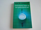Boekomslag van 'Godverdomse dagen op een godverdomse bol'