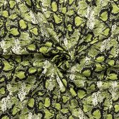 Stof limoen satijnkatoen stretch met zwart en off white snake skin dessin