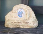 Angel Star dieren urn - rots met fotolijstje - in our hearts horever