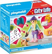 PLAYMOBIL City Life Modemeisje met hond - 70595