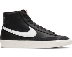 Nike Blazer Mid '77 Vintage Heren Sneakers - Black/Sail-Sail-Total Orange -  Maat 42.5 | bol.com