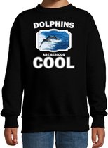 Dieren dolfijnen sweater zwart kinderen - dolphins are serious cool trui jongens/ meisjes - cadeau dolfijn groep/ dolfijnen liefhebber 3-4 jaar (98/104)