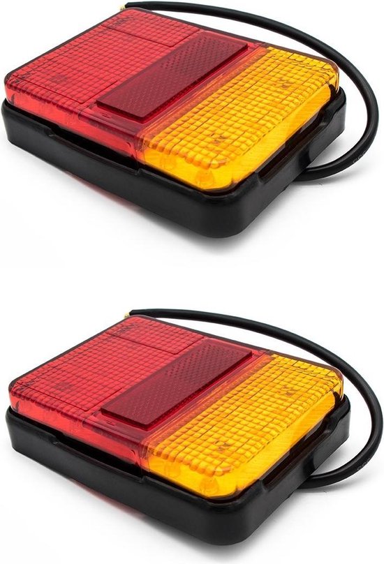 Set van 2 led achterlichten, rood en geel, met zwarte behuizing en kabel.