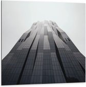 Dibond -  Gebouw Copabeach Zwart/Wit - 100x100cm Foto op Aluminium (Met Ophangsysteem)