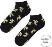 Verjaardag cadeau - Banaan Sokken - Sneaker - Leuke sokken - Vrolijke sokken - Luckyday Socks - Sokken met tekst - Aparte Sokken - Socks waar je Happy van wordt