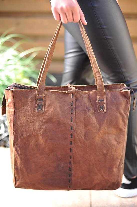 frye melissa traveler tote