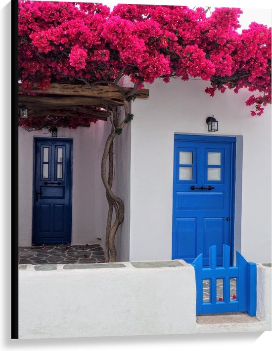 Canvas  - Blauwe Deuren met Roze Bloemen - 75x100cm Foto op Canvas Schilderij (Wanddecoratie op Canvas)