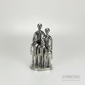 Sculptuur ''Het Gezin'' - Echtpaar + 3 Kinderen - Beeldje familie - klassiek - tinnen huwelijk - 10 jaar getrouwd - Cadeau Moederdag - Geschenk Moederdag