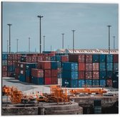Dibond - Zeecontainers in de Haven - 50x50cm Foto op Aluminium (Met Ophangsysteem)