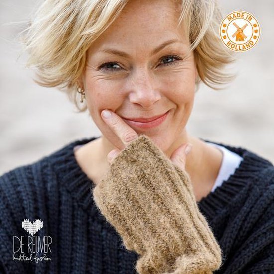 Aran trui iets verlengd model, 100% merino petrol (B223) - Scottish