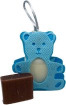 Cadeaupakketje zeepzakje beertje blauw met 2x 30 gram zeepjes karite en vanille
