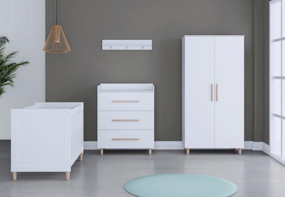 Born Lucky Stockholm Babykamer 3-Delig – Ledikant, Commode en Kast – Vanaf Geboorte tot ca. 2,5 Jaar