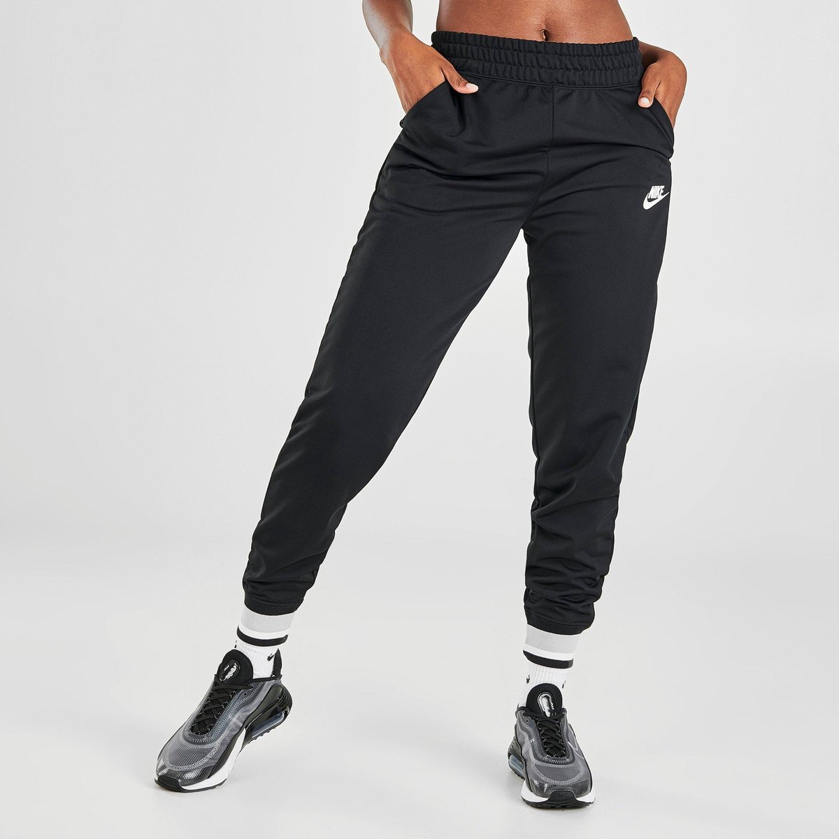 nike heritage joggers women's