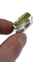 ComfyCasa Zilveren dames ring met peridot, ringmaat 16.75