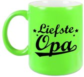 Liefste opa tekst cadeau mok / beker - 330 ml - neon groen - kado koffiemok / theebeker
