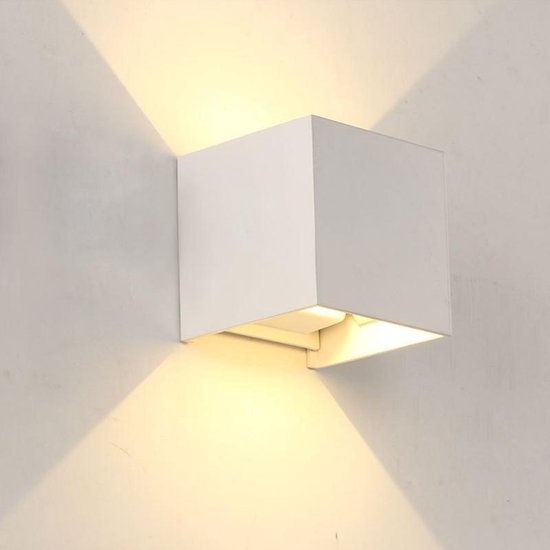 Dubbelzinnigheid Promotie meditatie Wandlamp - kubus lamp - voor binnen en buiten - wit - industrieel -10x10 cm  | bol.com