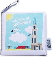 Zacht babyboekje Groningen - fairly made - in mooie geschenkverpakking - duurzaam en origineel kraamcadeau