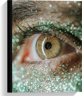 Canvas  - Groen oog met Groene Make-Up Glitters - 30x40cm Foto op Canvas Schilderij (Wanddecoratie op Canvas)