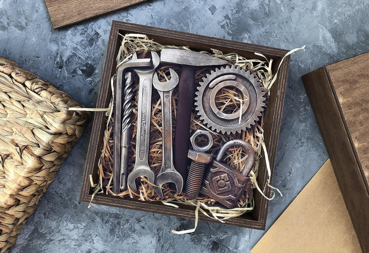 Chocoteria - Gereedschap - Cadeau voor hem - Vegan - kado voor hem - uniek cadeau voor man - kado vo