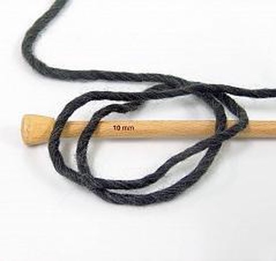 Wol breien grijs donker met breinaalden dikte 10 – 12 mm. – dikke breiwol kopen pakket 4 bollen van 100gram – knitting yarn 100% Australische wol