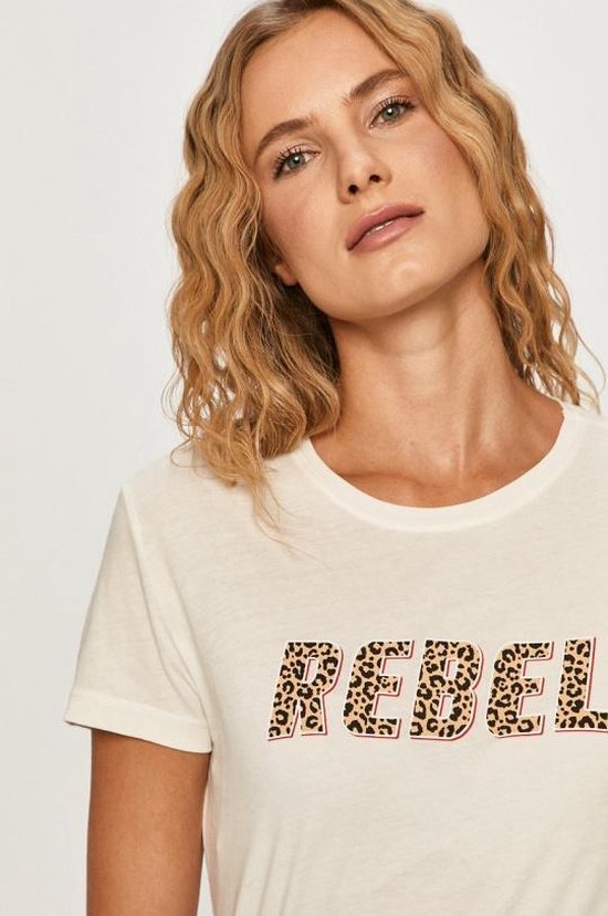 Jacqueline de Yong T-shirt Off-White/Rebel | bol.com