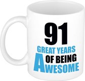 91 great years of being awesome cadeau mok / beker wit en blauw