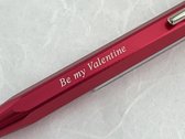 Valentijn pen Caran d'Ache 849 Metal-X Red balpen met gravering   Be my Valentine
