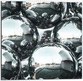 Dibond - Aluminium Ballen - 50x50cm Foto op Aluminium (Met Ophangsysteem)