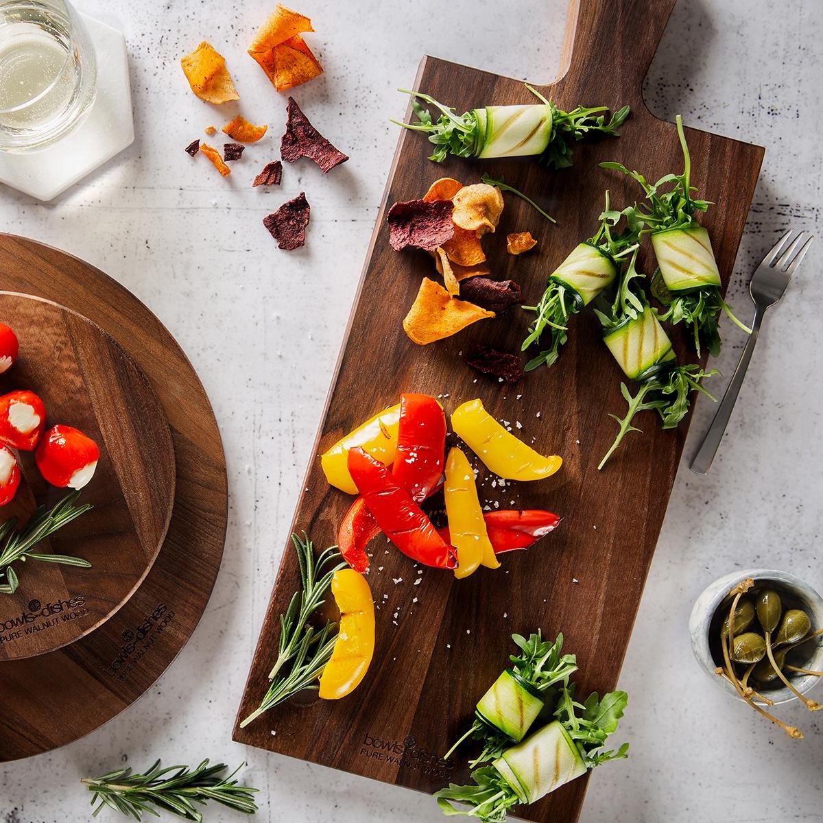 Bowls and Dishes Pure Walnut Wood Duurzame Borrelplank Borrelplank