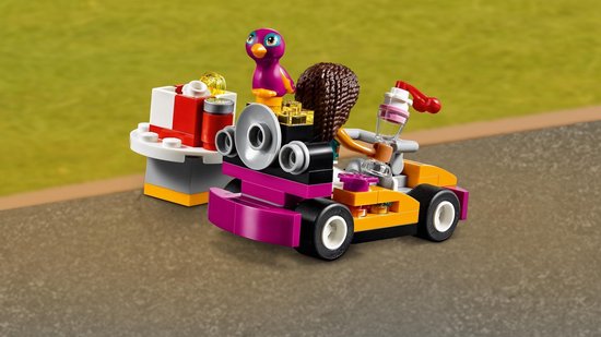LEGO Friends Le Snack Du Karting | bol.com
