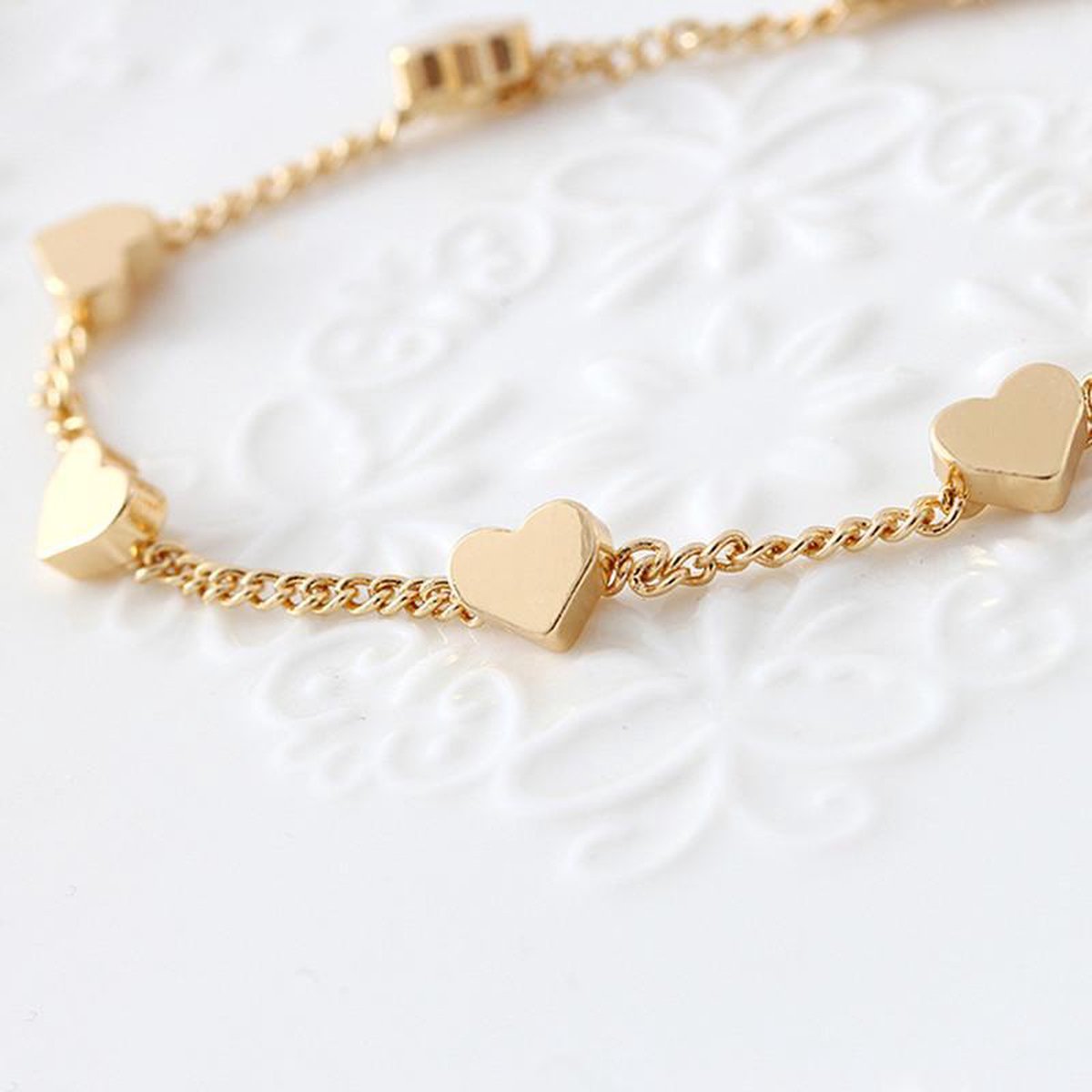 Sieraden armband hart hartjes heart liefde subtiel minimalistisch - Dames - Goudkleurig - 15 cm van Joboly — cadeau in Sieraden - foto 2