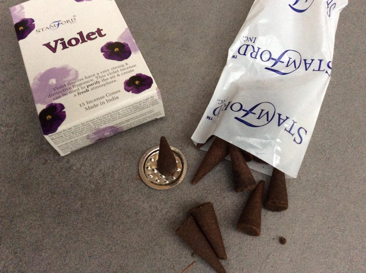 Goedkoopste Wierrookkegeltjes Violet ( 15 stuks
