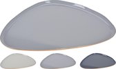 Kaarsenplateau niervormig lichtgrijs emaille met een opstaand koperen randje 28 x 39 cm