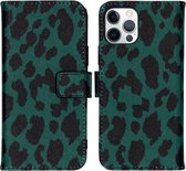 iMoshion Design Softcase Book Case iPhone 12, iPhone 12 Pro hoesje - Green Leopard